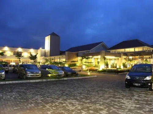 Green Valley Resort Baturaden Area Publik Photos