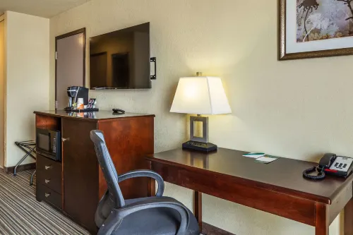 Quality Inn & Suites Yorkton Photos