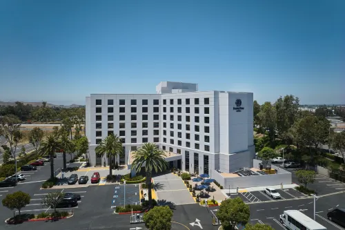 DoubleTree by Hilton Irvine Spectrum Featured Photos