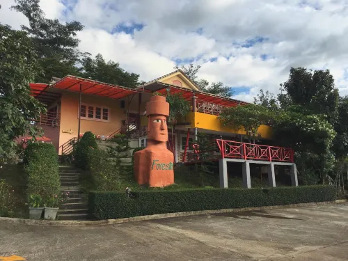 Foresta Hill Resort Exterior Photos