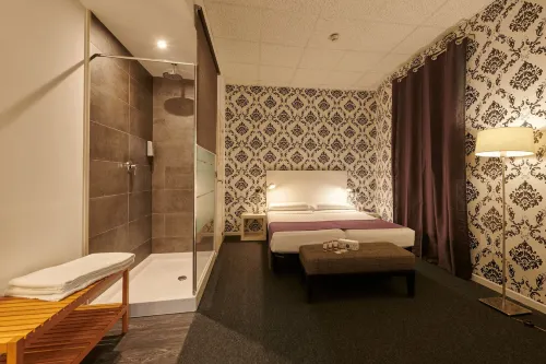 Hostal Mayerling Centro Rooms Photos