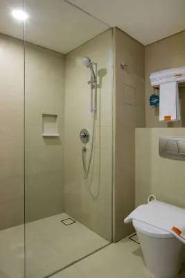 Harris Hotel Kuta Galleria - Bali Kamar Photos