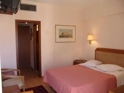 Economy Hotel Rooms Photos