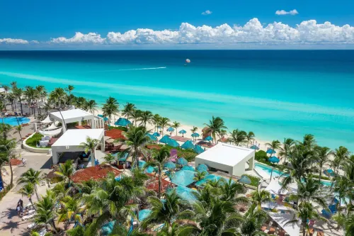 The Pyramid Cancun by Oasis - All Inclusive Exterior Photos