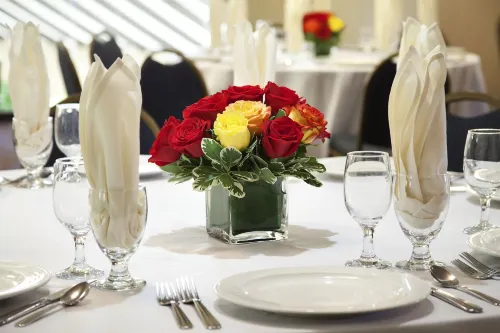 Embassy Suites by Hilton Santa Clara Silicon Valley Dining Photos