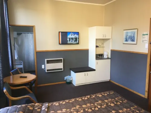 Leviathan Hotel Rooms Photos
