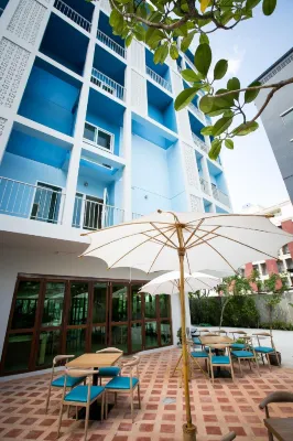DeeProm Pattaya Hotel Public Areas Photos