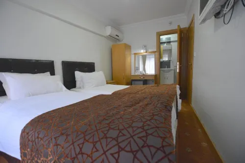 Palace Point Hotel Photos