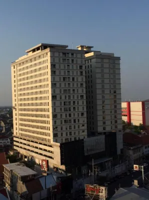 Hotel Louis Kienne Pemuda Dekat Hotel Photos