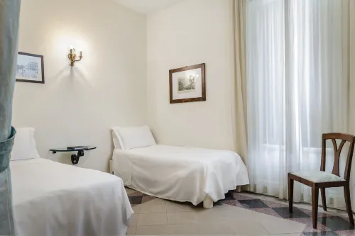 Eurostars Centrale Palace Hotel Camere Photos