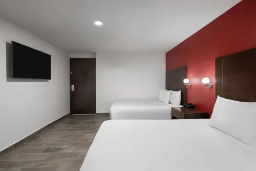 Ramada by Wyndham Tampico Centro Photos