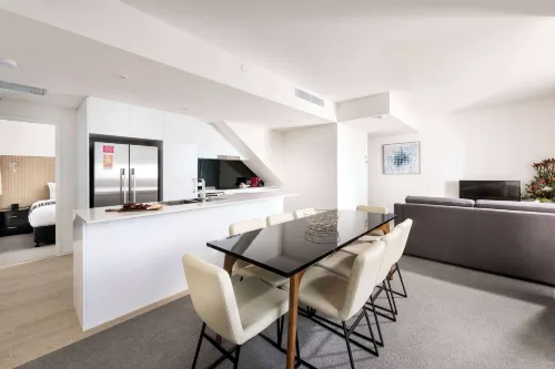 Ramada by Wyndham VetroBlu Scarborough Beach Photos