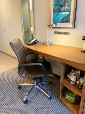 Hyatt Place Cleveland/Westlake/Crocker Park Rooms Photos