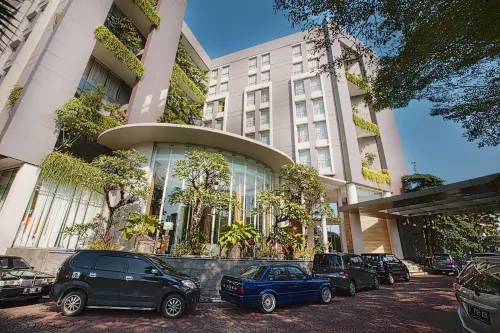 Soll Marina Hotel Serpong Kamar Photos