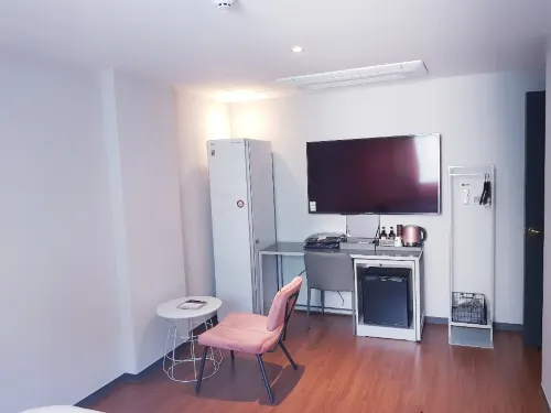 Pohang Brown Dot Hotel Zimmer Photos