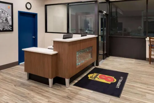 Super 8 by Wyndham Liverpool/Syracuse North Airport Public Areas Photos