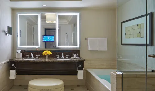 Four Seasons Hotel Las Vegas Rum Photos