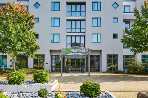 H+ Hotel Hannover Exterior Photos