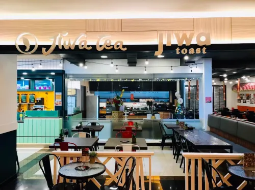 Avira Hotel Makassar Makanan Photos