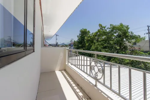 RedDoorz Near Sam Ratulangi Airport Manado À proximité de l'hôtel Photos