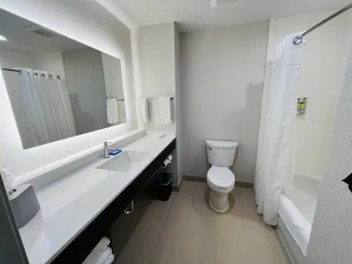 Holiday Inn Express & Suites Salinas Chambres Photos