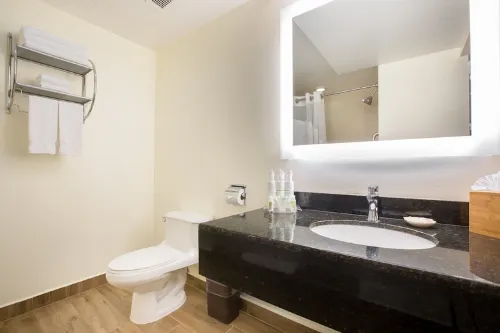 Holiday Inn San Salvador Photos