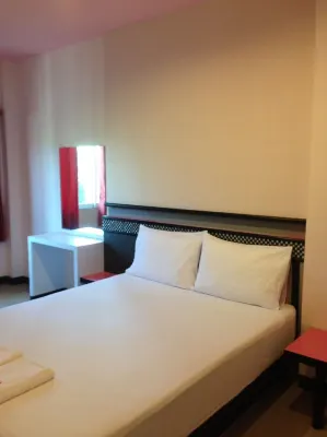U2 Inn Rooms Photos