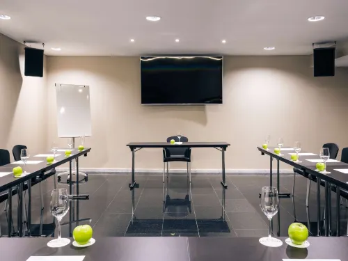 Mercure Bilbao Jardines de Albia Business Facilities Photos