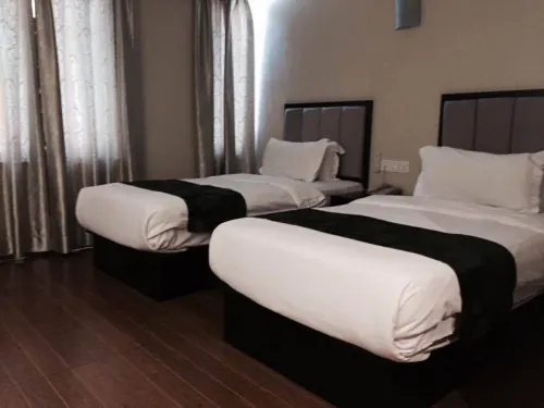 KK Waterfront Hotel Camere Photos