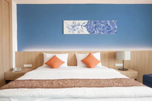Royal Palace Hotel Rooms Photos