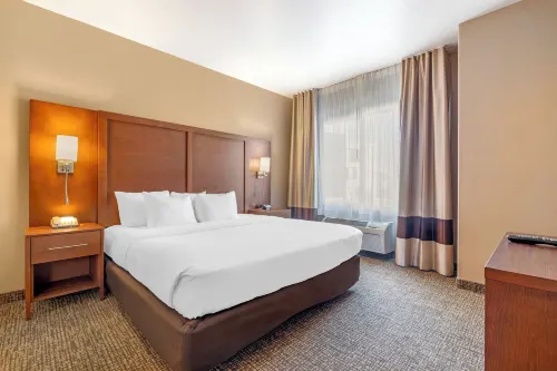 Comfort Inn at Convention Center Rooms Photos