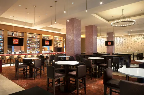 Grand Hyatt San Antonio River Walk Restauration Photos