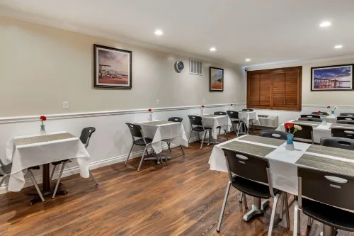 Best Western Plus South Bay Hotel Business Facilities Photos