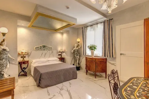 Aurelius Art Gallery Hotel Rooms Photos