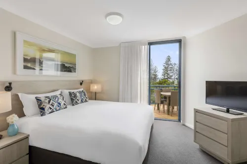 Oaks Gold Coast Calypso Plaza Suites Photos