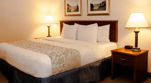 La Quinta Inn by Wyndham Cincinnati North Photos