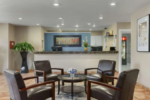 Days Inn by Wyndham Williams Khu vực công cộng Photos
