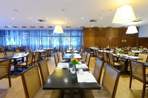 Windsor Marapendi Hotel Dining Photos
