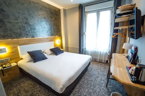 Brit Hotel Privilège le Royal - Centre Gare Camere Photos
