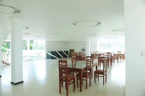 Sunstar Nilaveli Dining Photos
