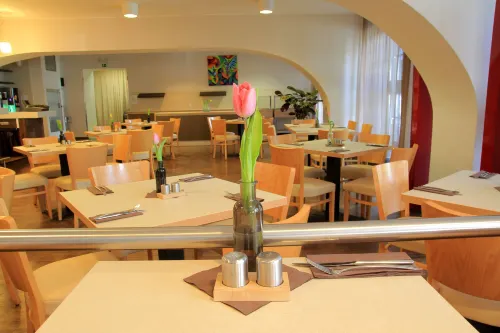Akcent Hotel Restauration Photos