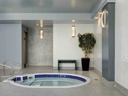 Chateau Victoria Hotel & Suites Leisure & Recreation Photos