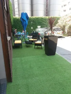 Hôtel ibis budget Sète Centre Espaces publics Photos
