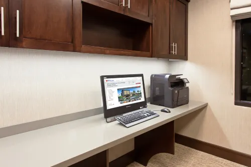 Hilton Garden Inn Irvine/Orange County Airport Business Photos