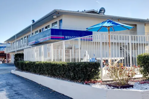 Motel 6 Murfreesboro, TN Exterior Photos