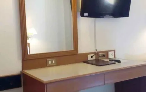 Kosit Hotel Kamar Photos