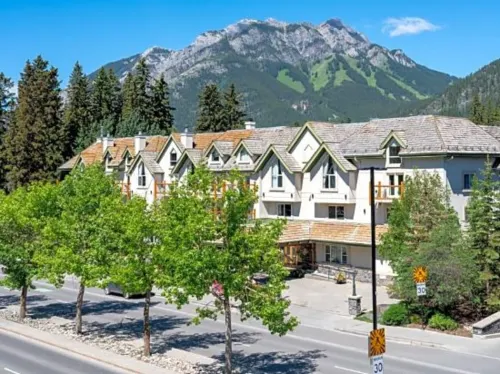 The Rundlestone Lodge Nära hotellet Photos