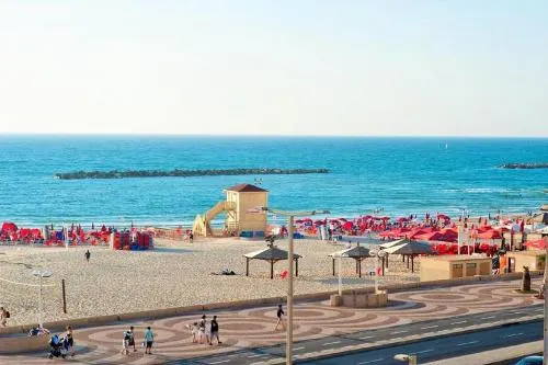 Seaside Escape with Blissful Balcony and Mamad by Sea N' Rent À ne pas manquer Photos