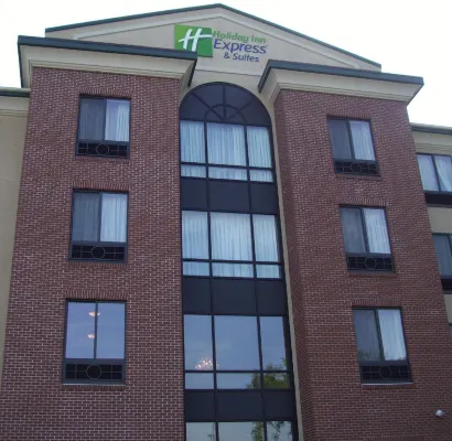 Holiday Inn Express & Suites Cleveland-Richfield Extérieur Photos