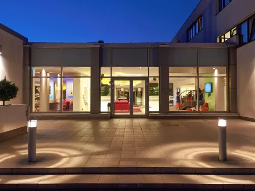 Novotel Poznan Malta Extérieur Photos